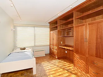 Sold by Robert E. Hill 