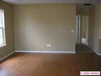 2nd image of 164 Fairlane Pl #Weat