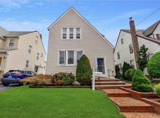 47 Marlboro Rd, Valley Stream, NY 11581