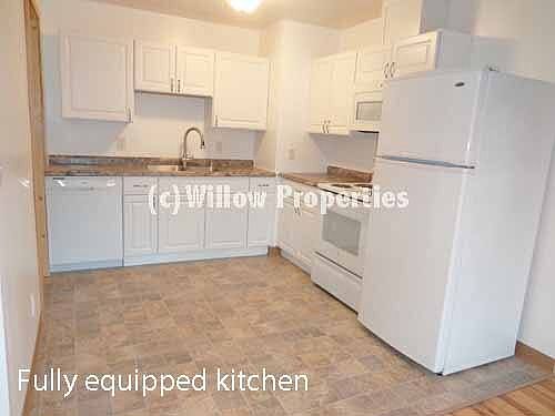 4th image of 901 S Wright Ave