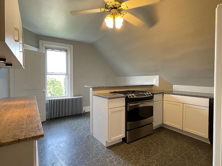 5106 Harriet St #3 — Photo 4