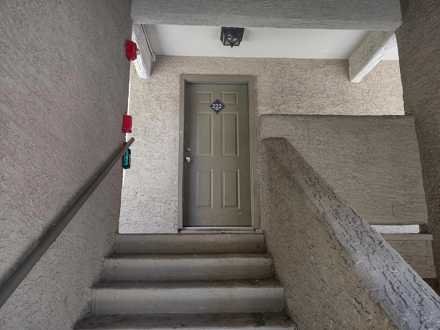 3 bed, 1632 sqft, $2,400 — Photo 3