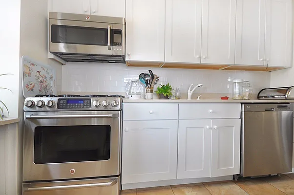 Rented by Compass | media 20