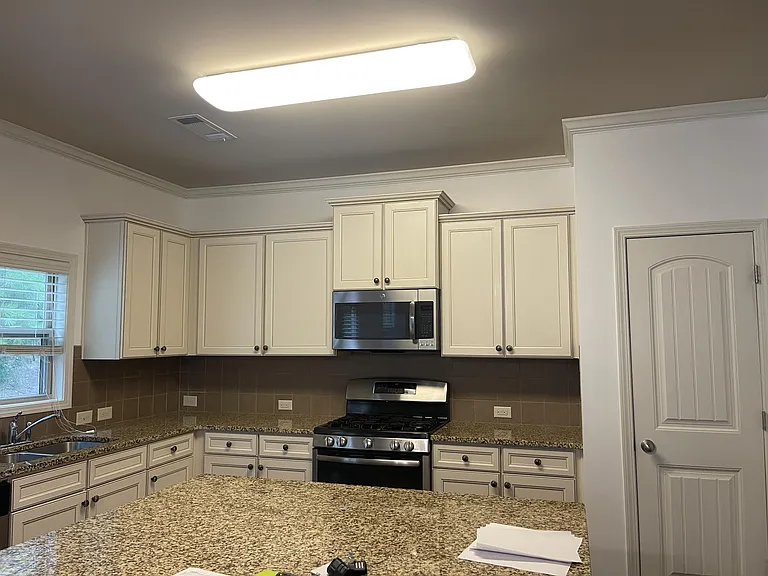 765 Westmoreland Ln — Photo 11