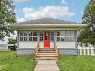 303 S Edgerton St, Fairland, IN 46126