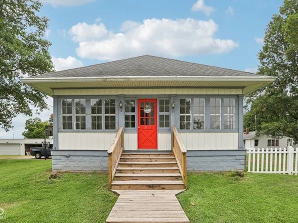 303 S Edgerton St, Fairland, IN 46126