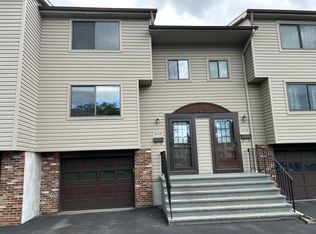 316 Cameco Cir, Liverpool, NY 13090