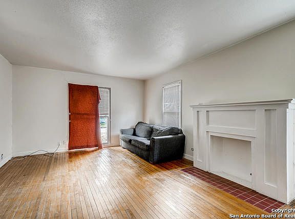 3rd image of 129 Shadwell Dr