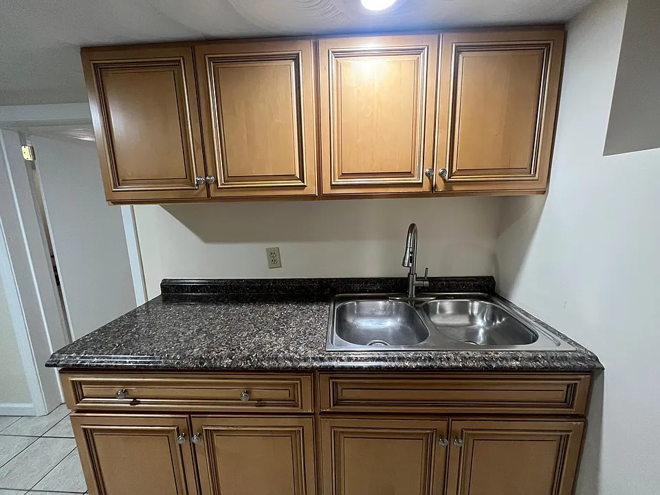 Kitchen sink