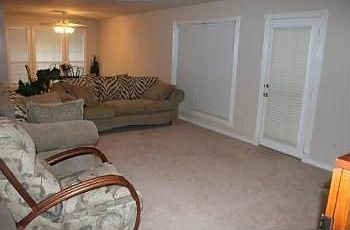 4th image of 4708 Stonebriar Cir