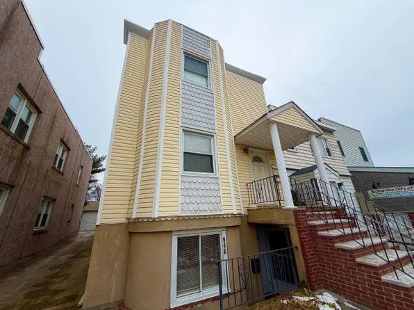 946 Broadway APT 2, Bayonne, NJ 07002