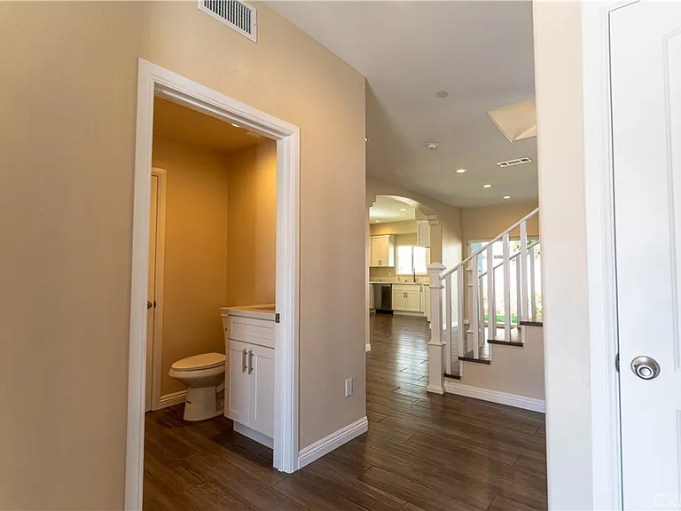 9246 Cedros Ave #6 — Photo 3