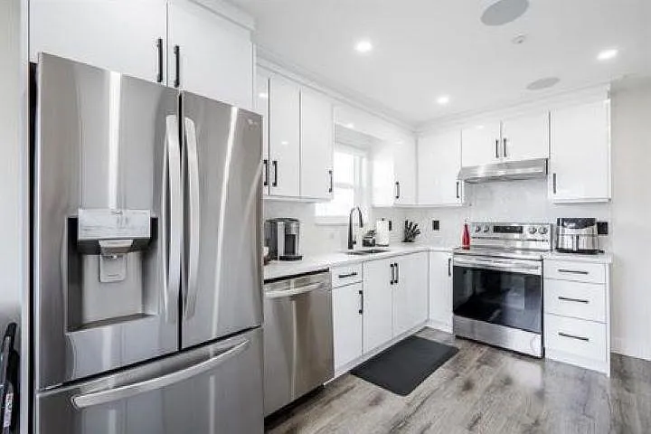 3177 Rupert St #A — Photo 7