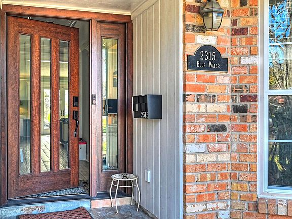 3rd image of 2315 Blue Water Ln