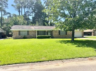 608 Willow Bend Dr, Lufkin, TX 75901