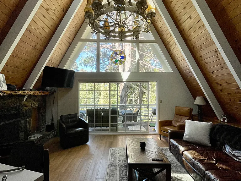193 S John Muir Rd — Photo 4