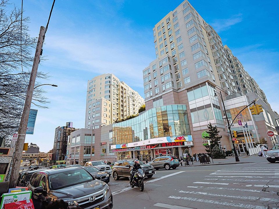 1st image of 40-22 College Point Blvd Unit Ph3q