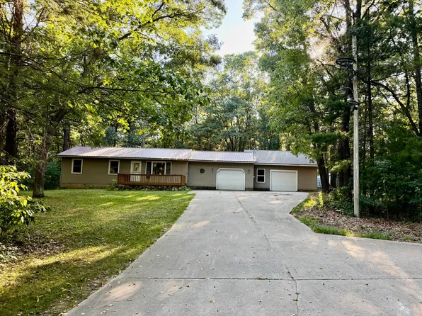 8463 Gibson Rd, Whitehall, MI 49461
