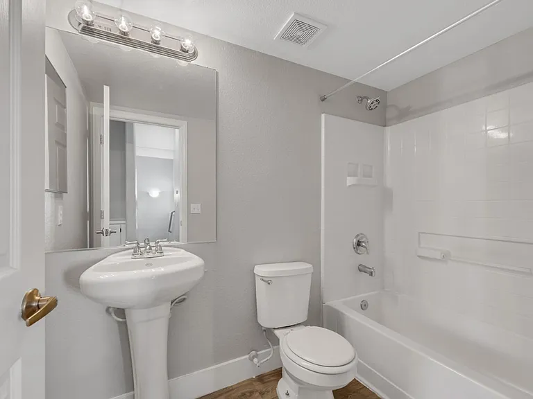 496 Baby Eagle St — Photo 12