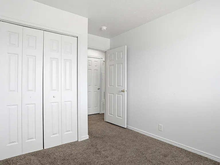 8061 W Copperfield Pl #32 — Photo 11
