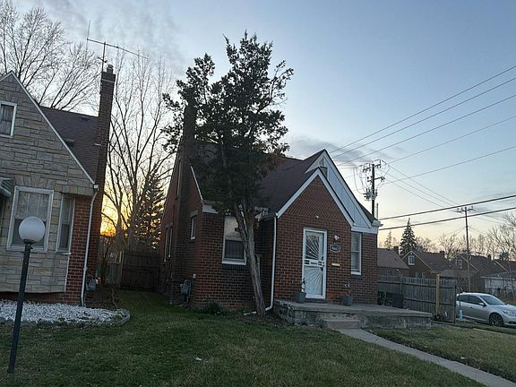 3rd image of 9663 Hubbell St