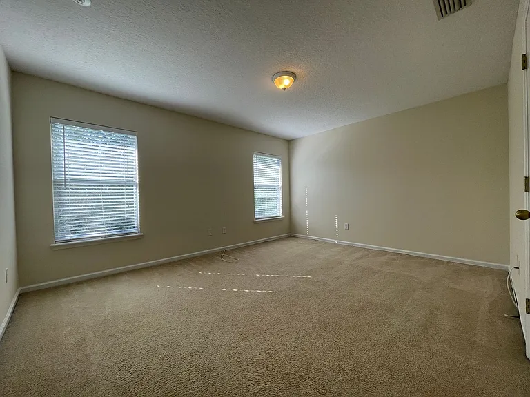 3125 E Banister Rd — Photo 18