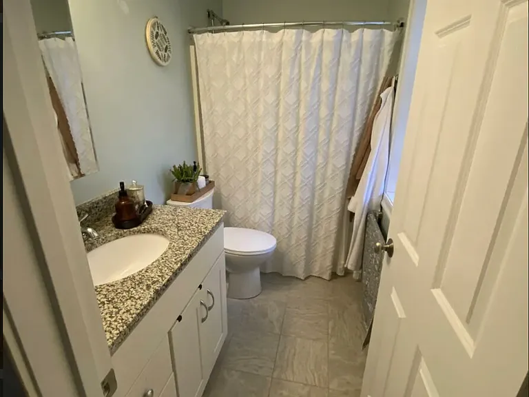 24 Beacon Pl #3 — Photo 7