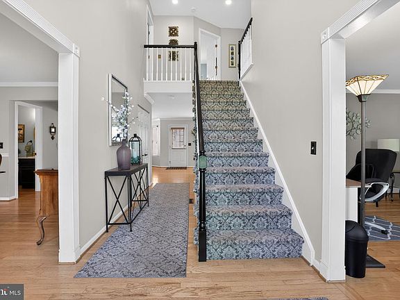 2nd image of 354 Coddington Way