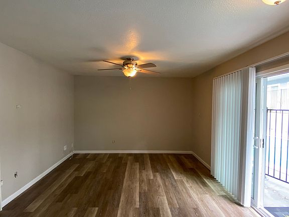 4th image of 4333 College Ave #3