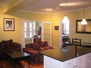 1st image of 958 W Cuyler Ave APT 1S