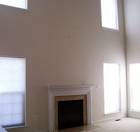 2-Story Family Room