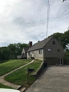 1st image of 19 Karen Ann Dr
