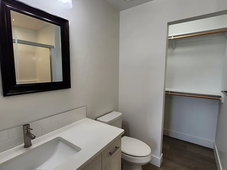 859 Duke Ln — Photo 10