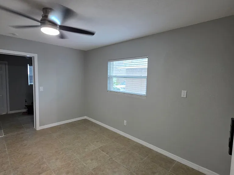 112 S Highland Ave #112 — Photo 14