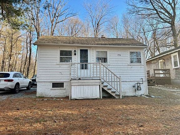 2nd image of 498 Beechwood St