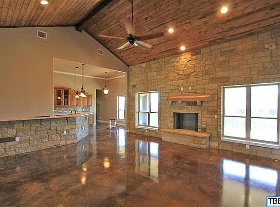 4th image of 4011 Lazy Brook Dr