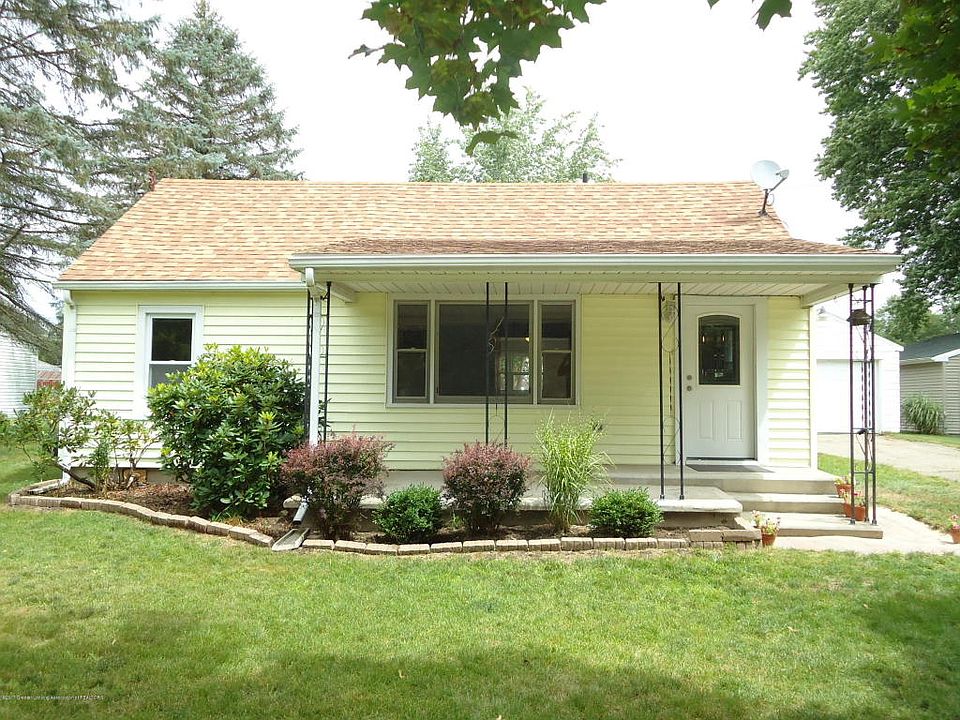 1st image of 215 E Quincy St