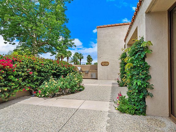 2nd image of 74703 Arroyo Dr