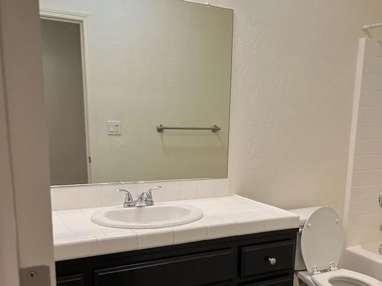 2468 Bay Hill Ave — Photo 23