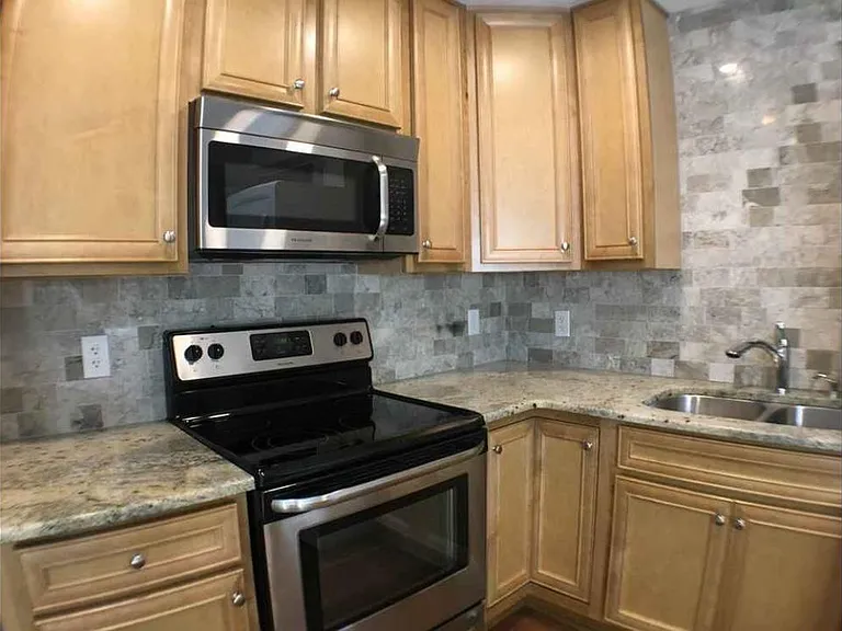 1422 Scales St #K — Photo 3