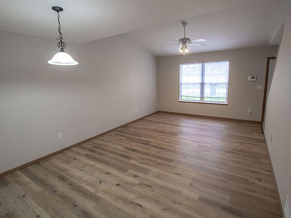 4th image of 1516 Citadel Dr
