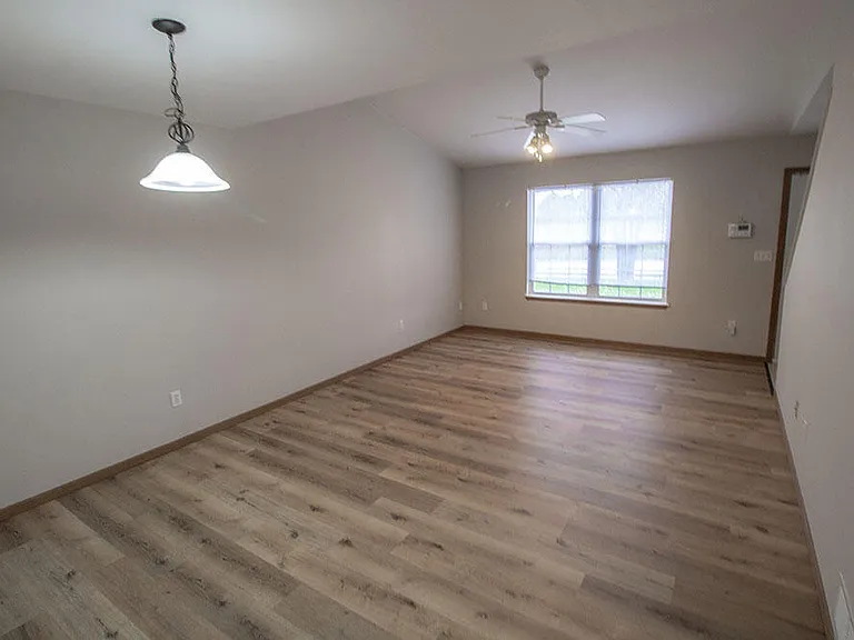 1516 Citadel Dr — Photo 4