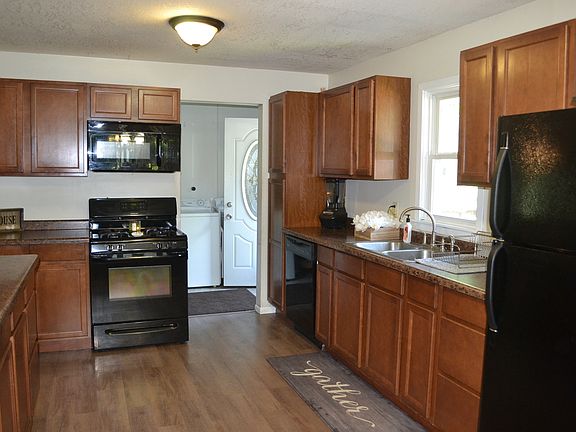 5th image of 26230 Willow Ln