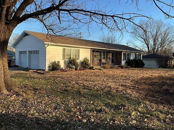 2nd image of 1601 Ely Drive