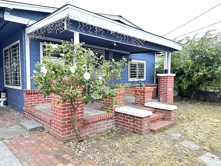 574 Duboce Ave — Photo 22