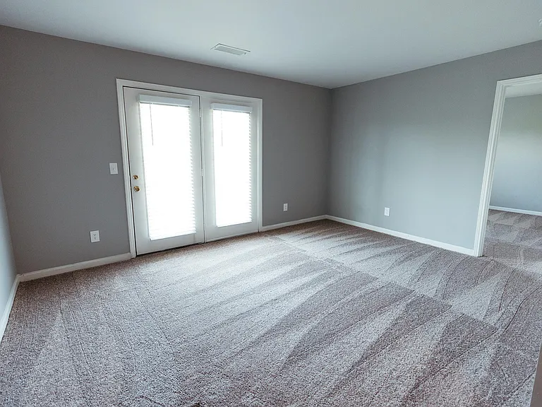 1310 N Rutherford Blvd — Photo 12