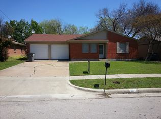 901 Memorial Dr, Wylie, TX 75098