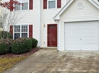 378 Village Knoll Dr, Lawrenceville, GA