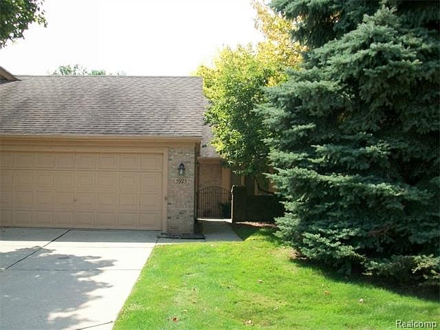 1st image of 5925 Whitfield Dr #1