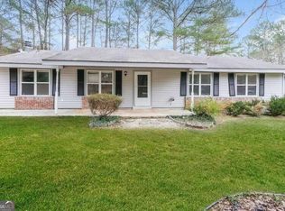 8894 Burnham Way, Jonesboro, GA 30238